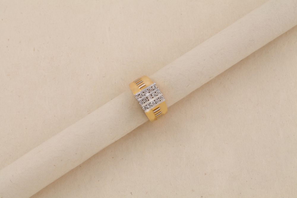 GC262 Diamond Ring