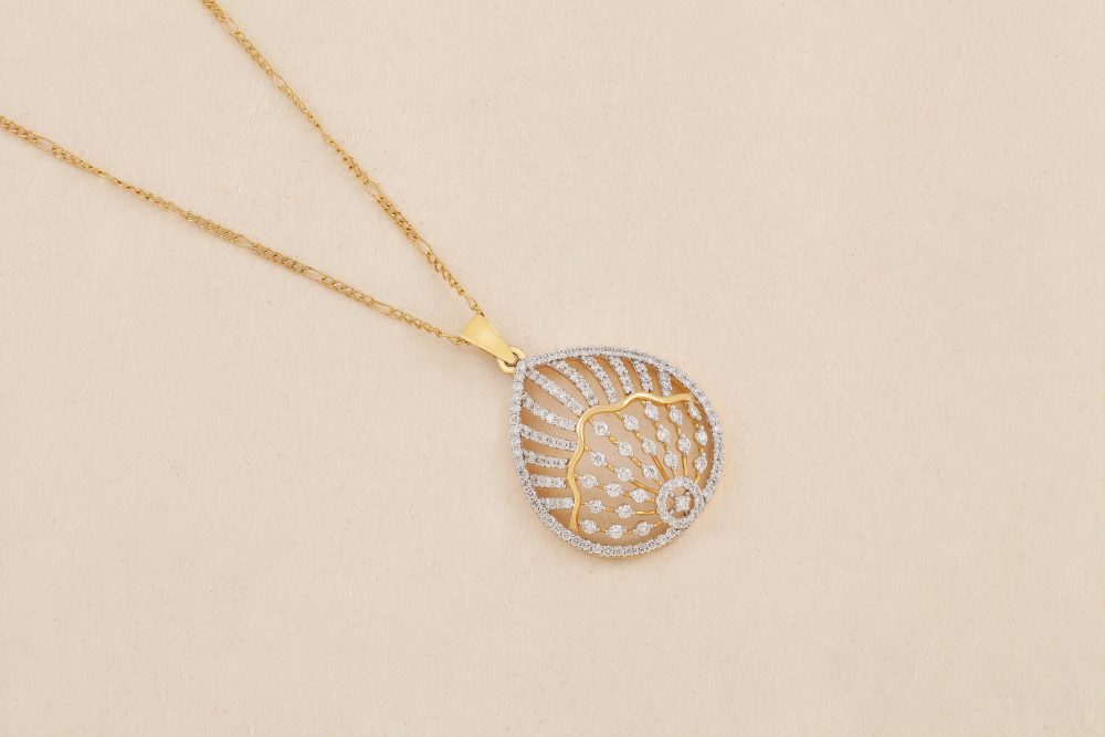 GC291 Diamond Pendent