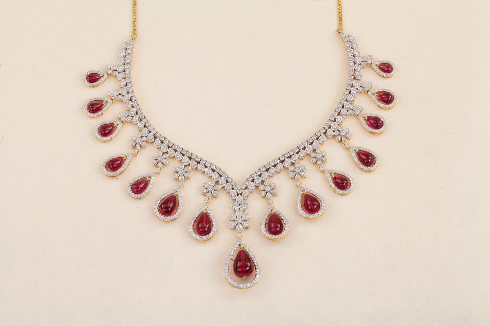 I2640 Diamond Red Stone Necklace