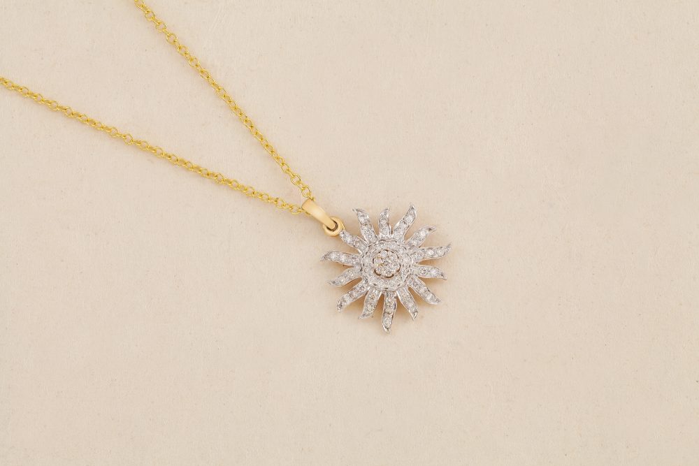 N3840 Diamond Pendent