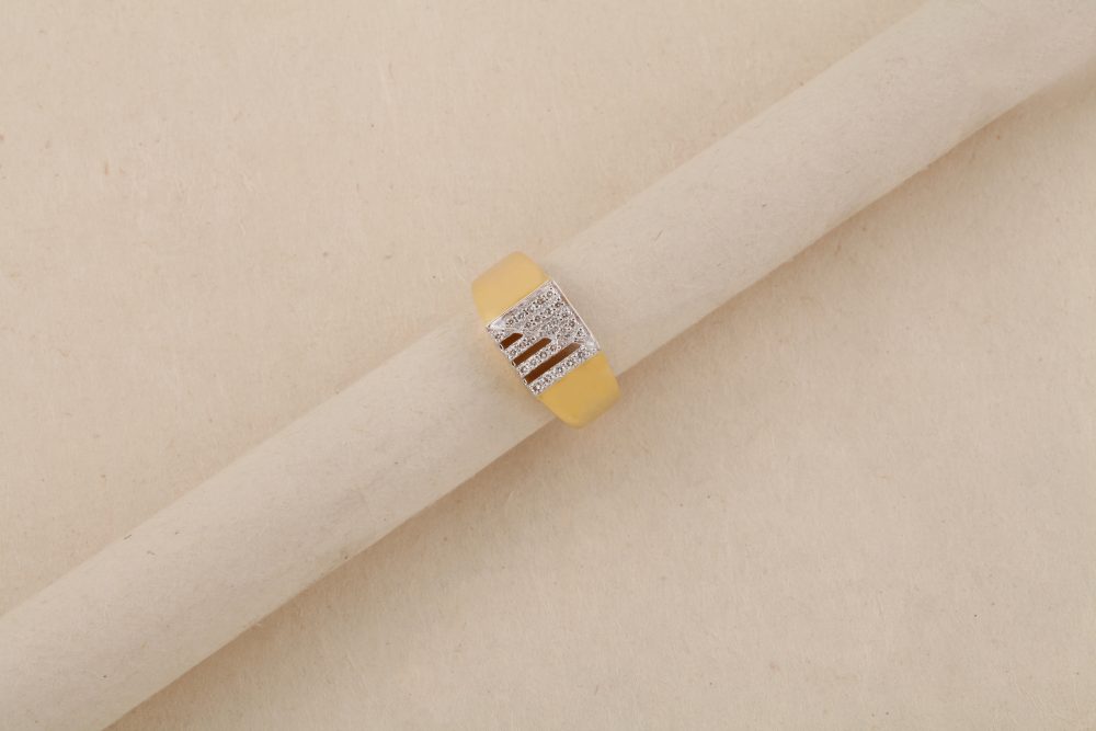 N899 Diamond Ring