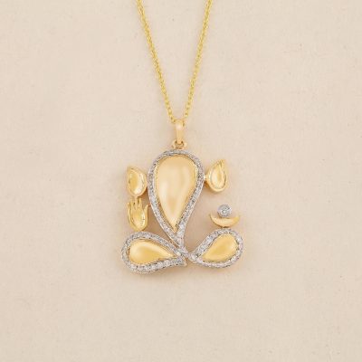 O1643 Diamond Pendent