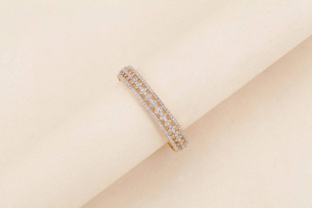 O1744 Diamond Bangle
