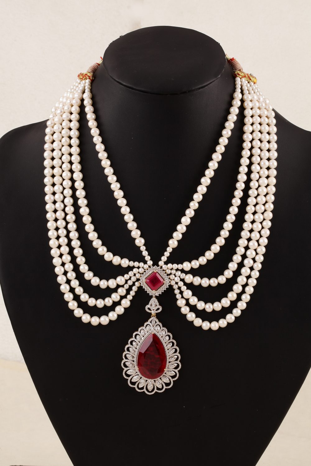 O3404 Diamond , Pearl & Red Stone Necklace