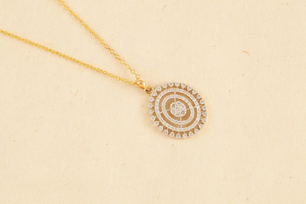 O3771 Diamond Pendent