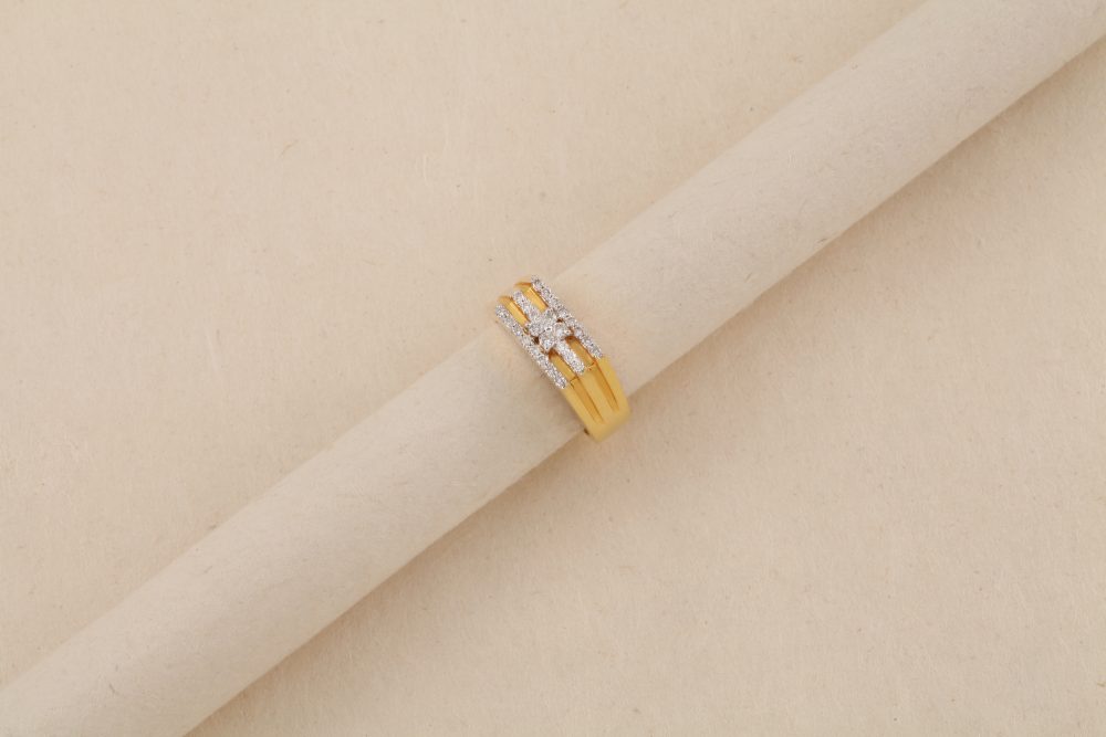 O641 Diamond Ring