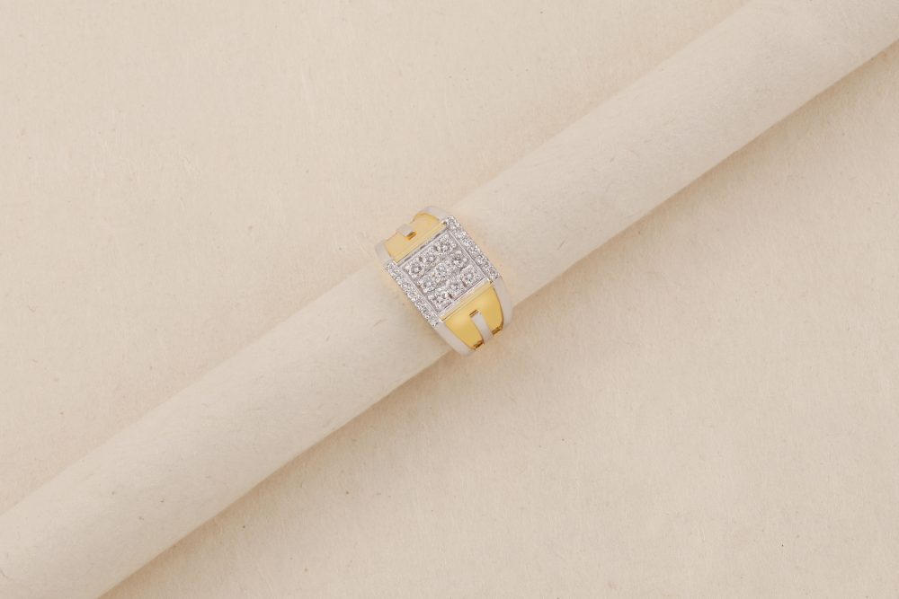 P1035 Diamond Ring