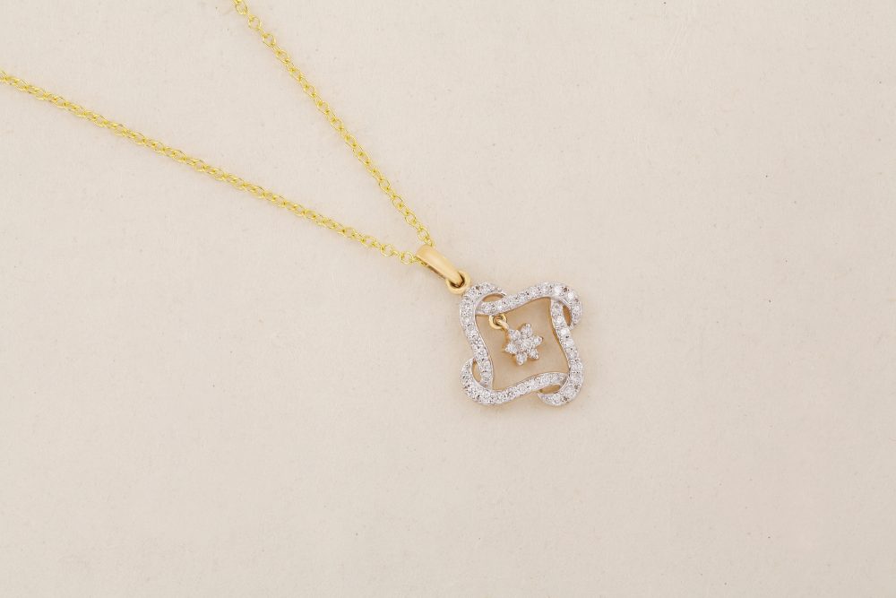 P1418 Diamond Pendent