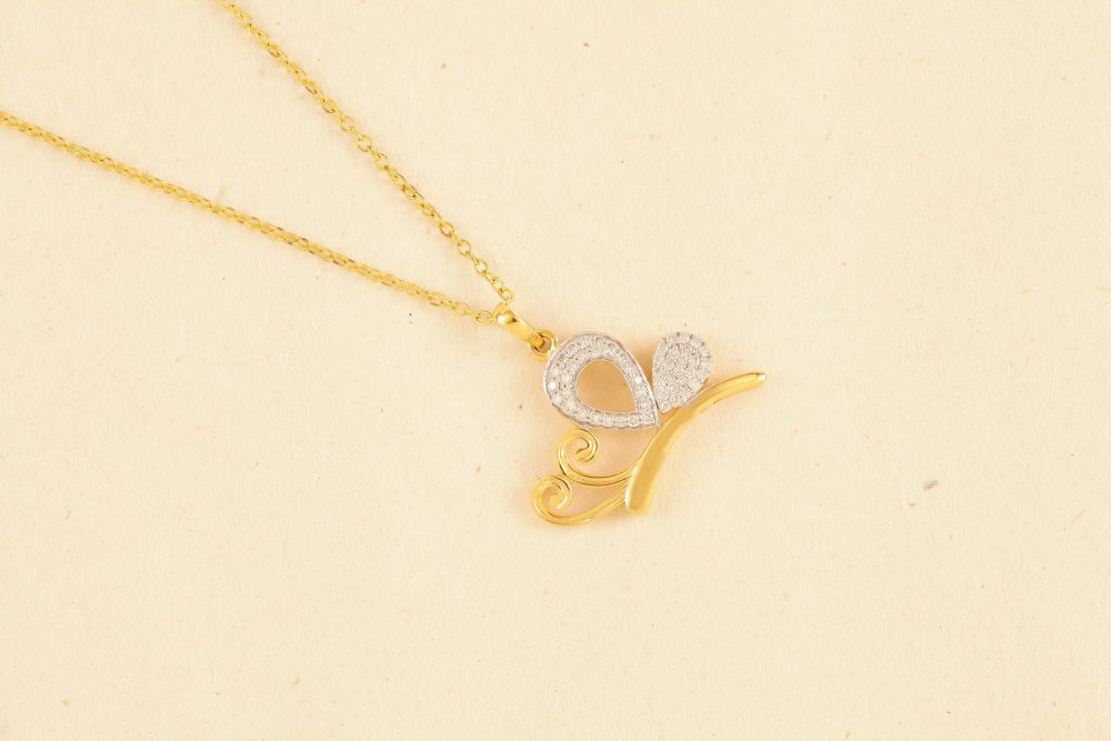 P537 Diamond Pendent