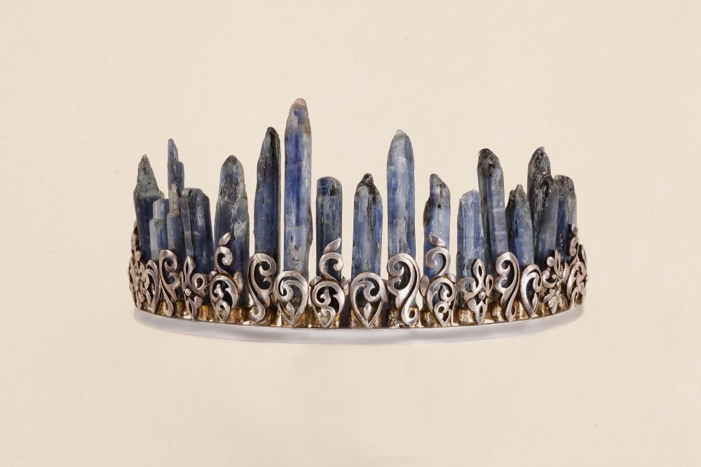K2428 Kyanite Crown