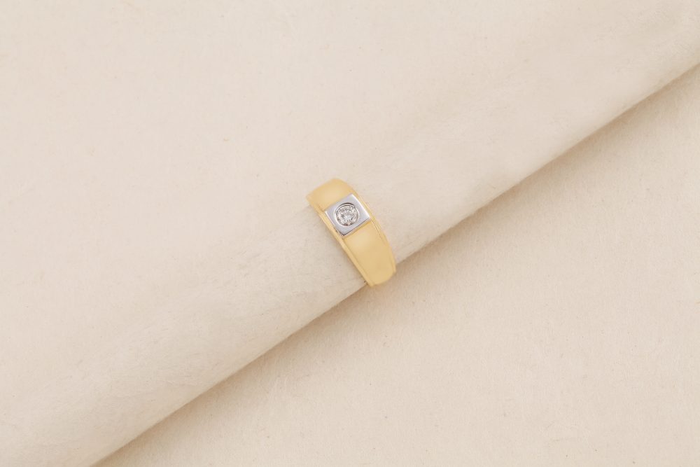 GC944 Diamond Ring