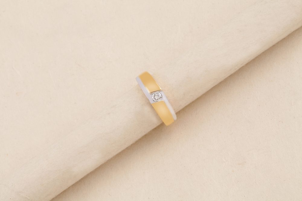 GC946 Diamond Ring