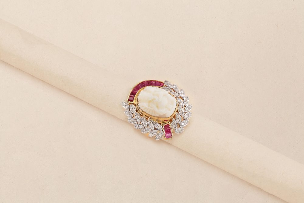 GB106 Diamond , Ruby & Coral Ring