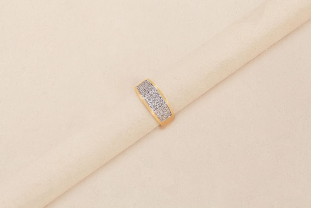 GC1160 Diamond Ring