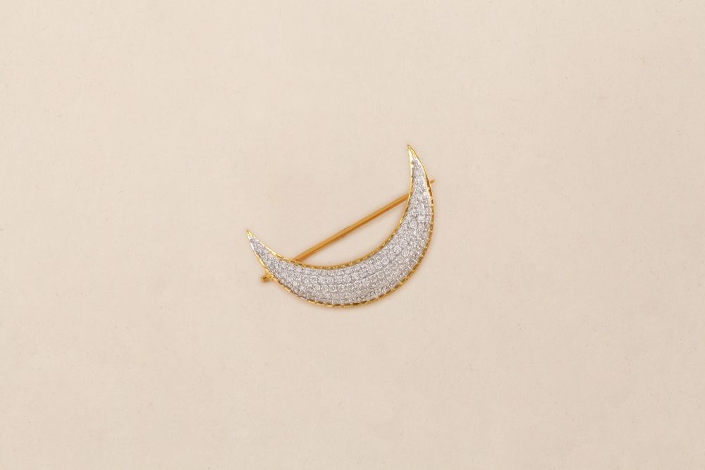 P2109 Diamond Brooch